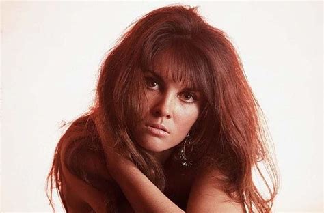 caroline munro naked|English Classic Bombshell: 40 Glamorous Photos of Caroline。